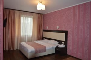 Мини-отель Home Comfort Hotel Левобережная МВЦ. Полулюкс двухместный  11