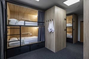Хостел Kyiv hostel & hotel. Місце у чоловічому 12-місному номері В 1